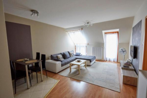 Гостиница Király Street Apartman  Печ